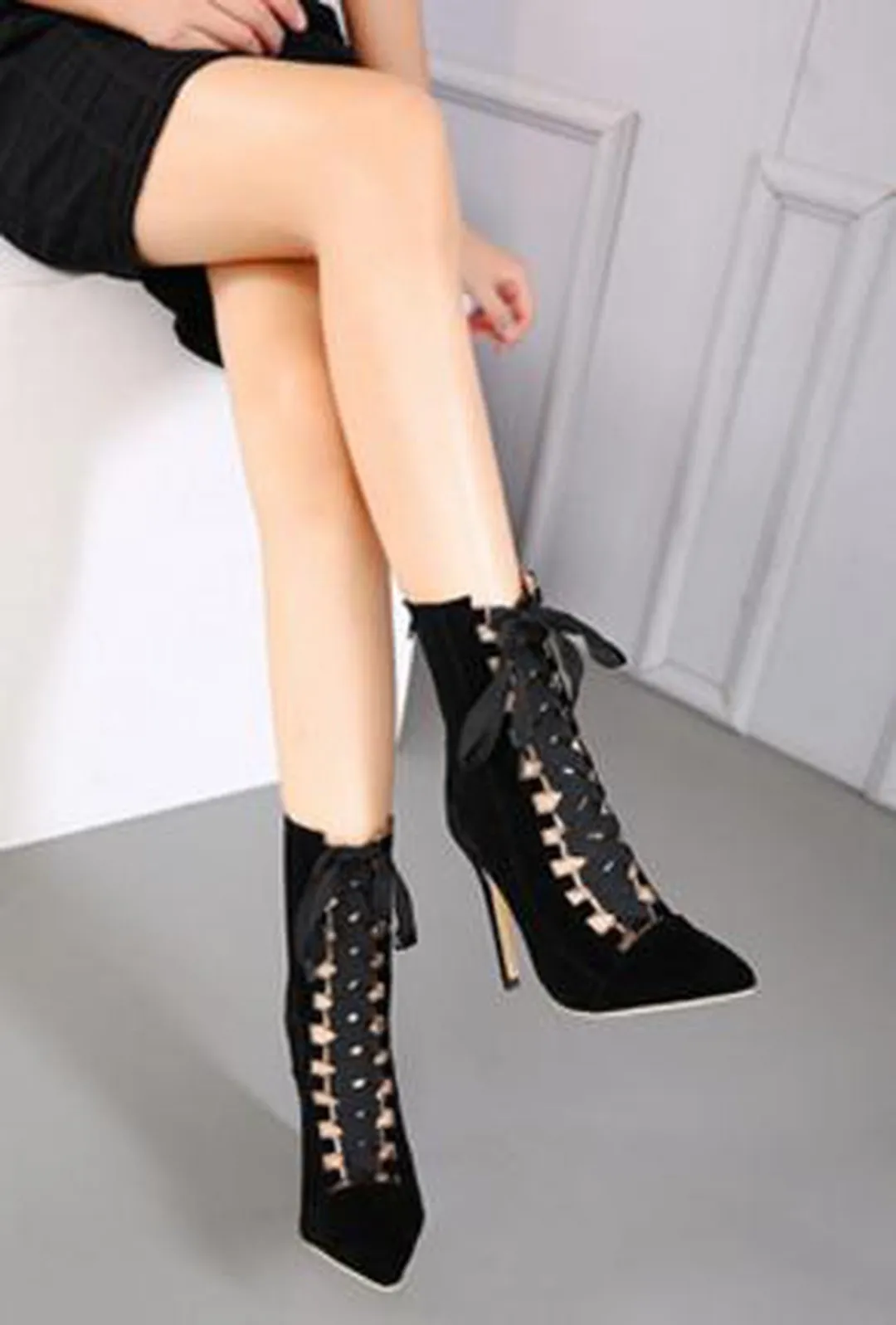 AGUEDA - RIBBON LACE-UP BOOTS