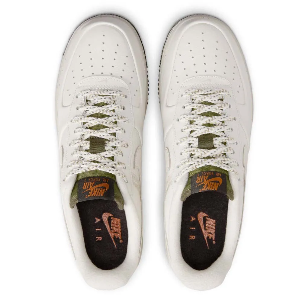 Nike Men's Air Force 1 '07 LV8 Shoes