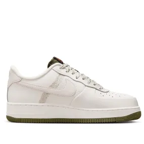 Nike Men's Air Force 1 '07 LV8 Shoes